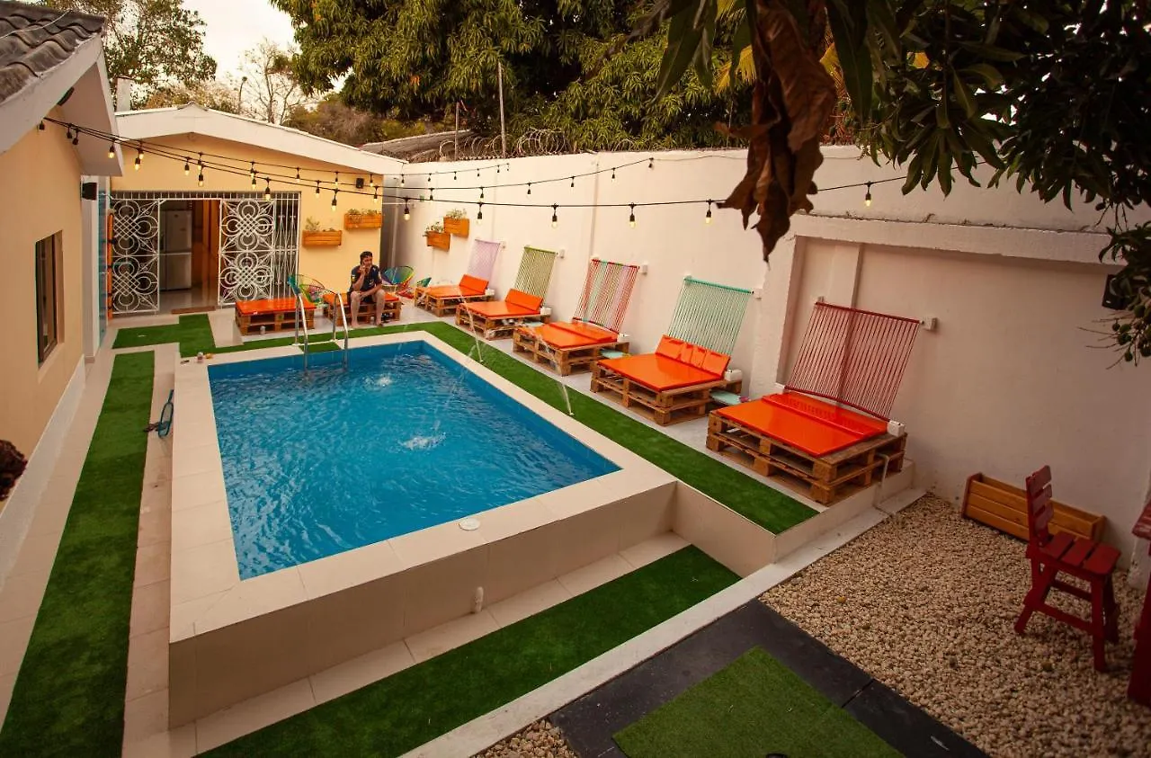 Hostal El Bando Картахена